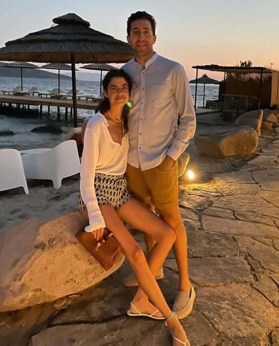 Leandra Medine Cohen, Maia Tan Kese Çantasıyla