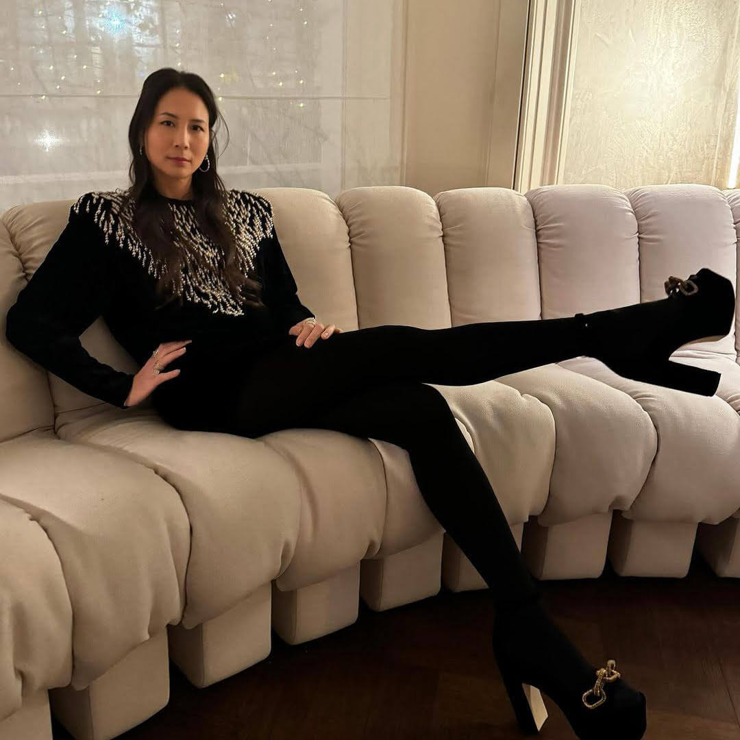 Melanie Huynh, Catena Platformlu Sandalet ile